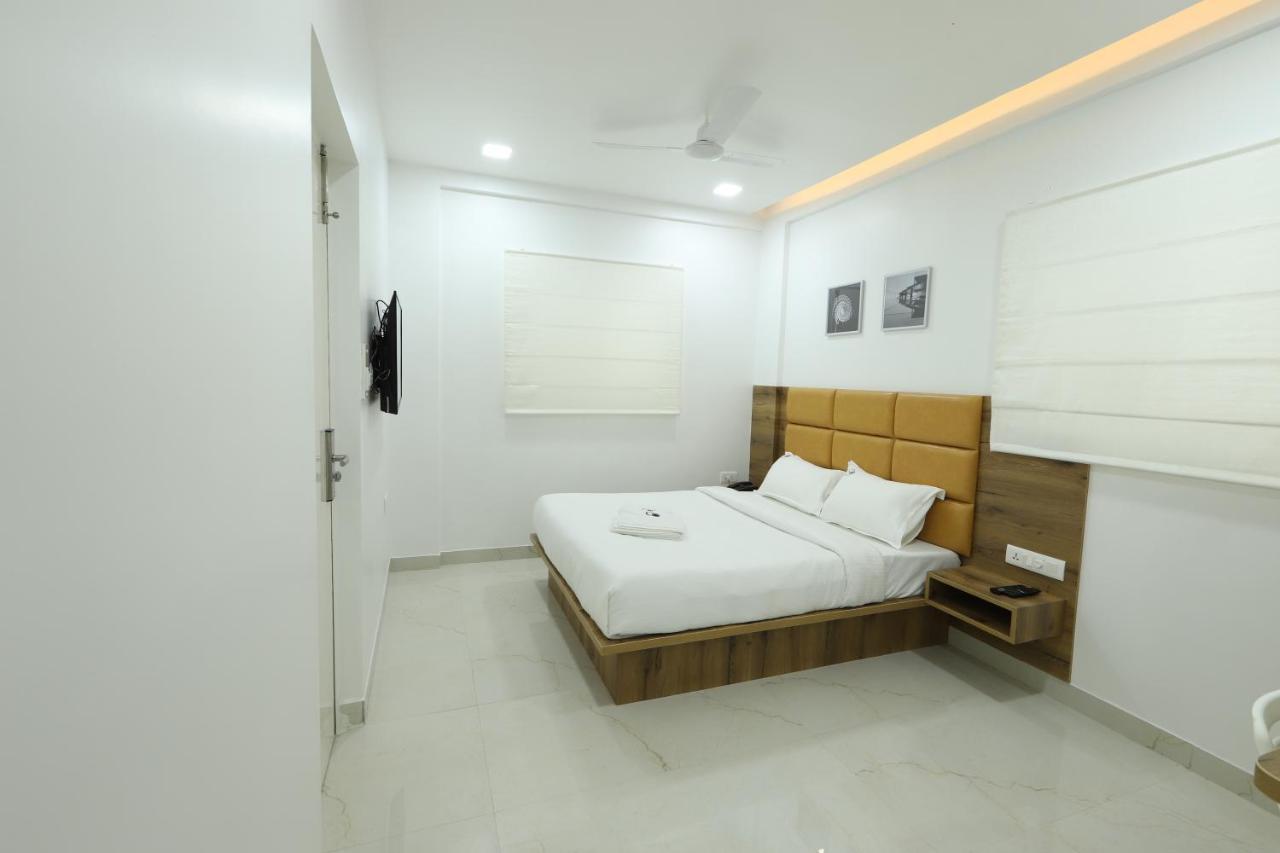 สิระ รูม Hotel บังกาลอร์ ภายนอก รูปภาพ